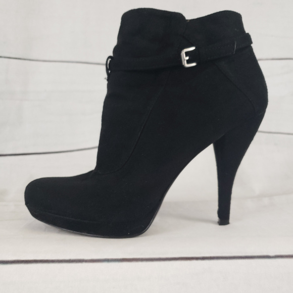 Nine West Shoes - Nine West faux suede textile bootie size 8